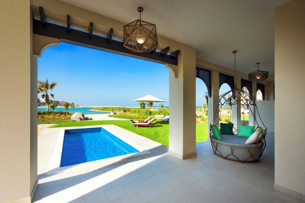 swimming pool spa