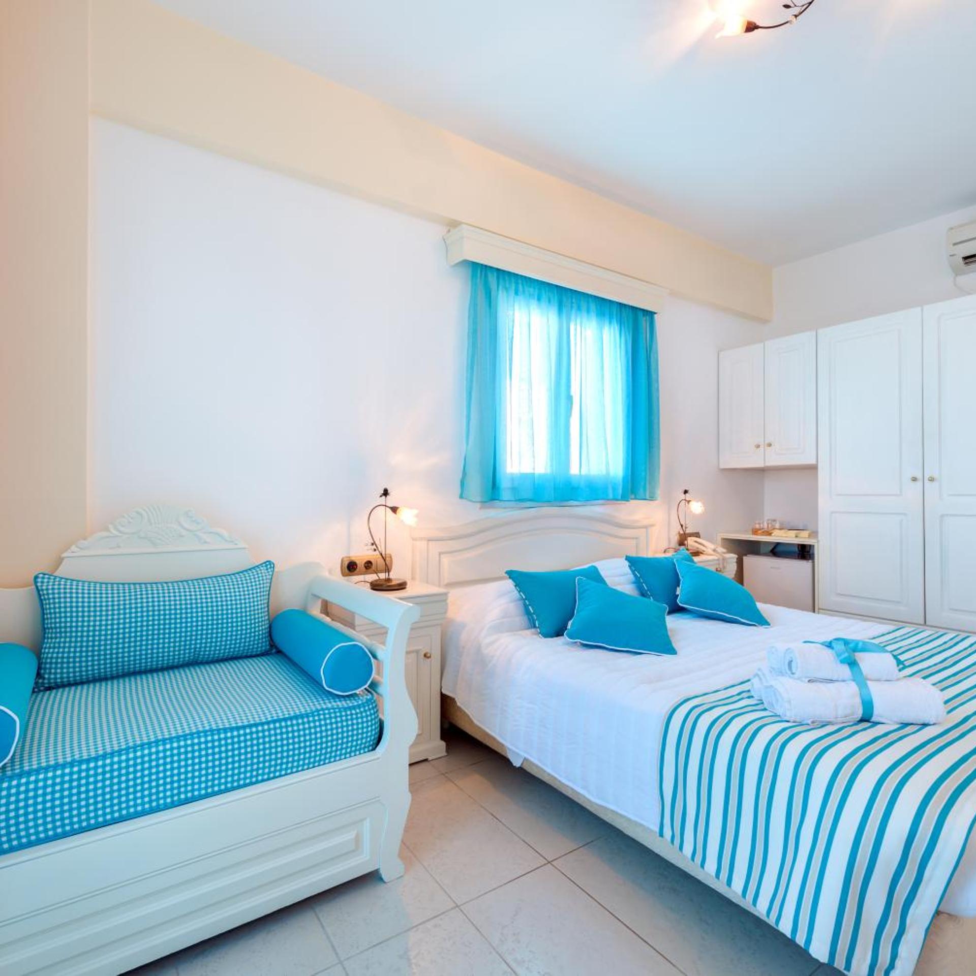 Superior, Double Bed, Caldera View, Hot Tub