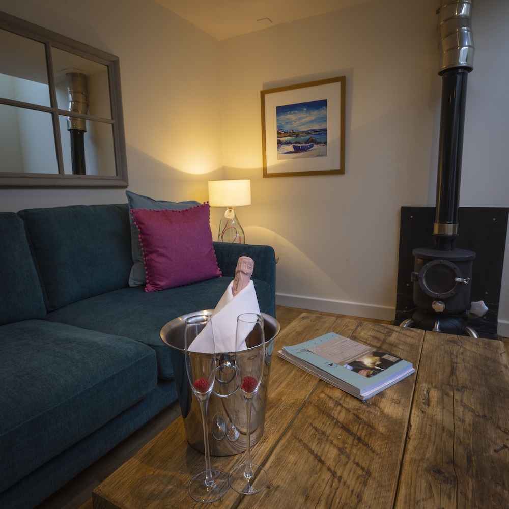 Feversham Arms Hotel Verbena Spa 50/75
