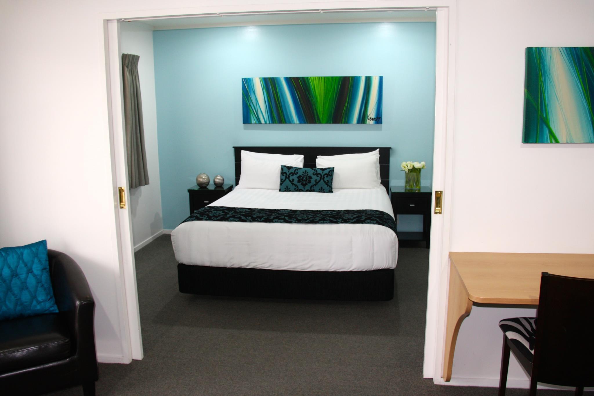 Spa, Executive, Studio
