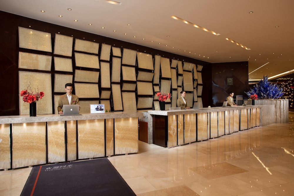 Crowne Plaza Taizhou 7/75