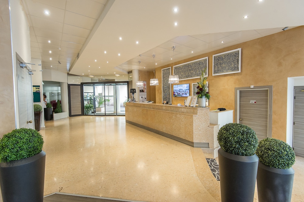 lobby