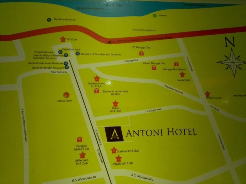 Antoni Hotel 32/35