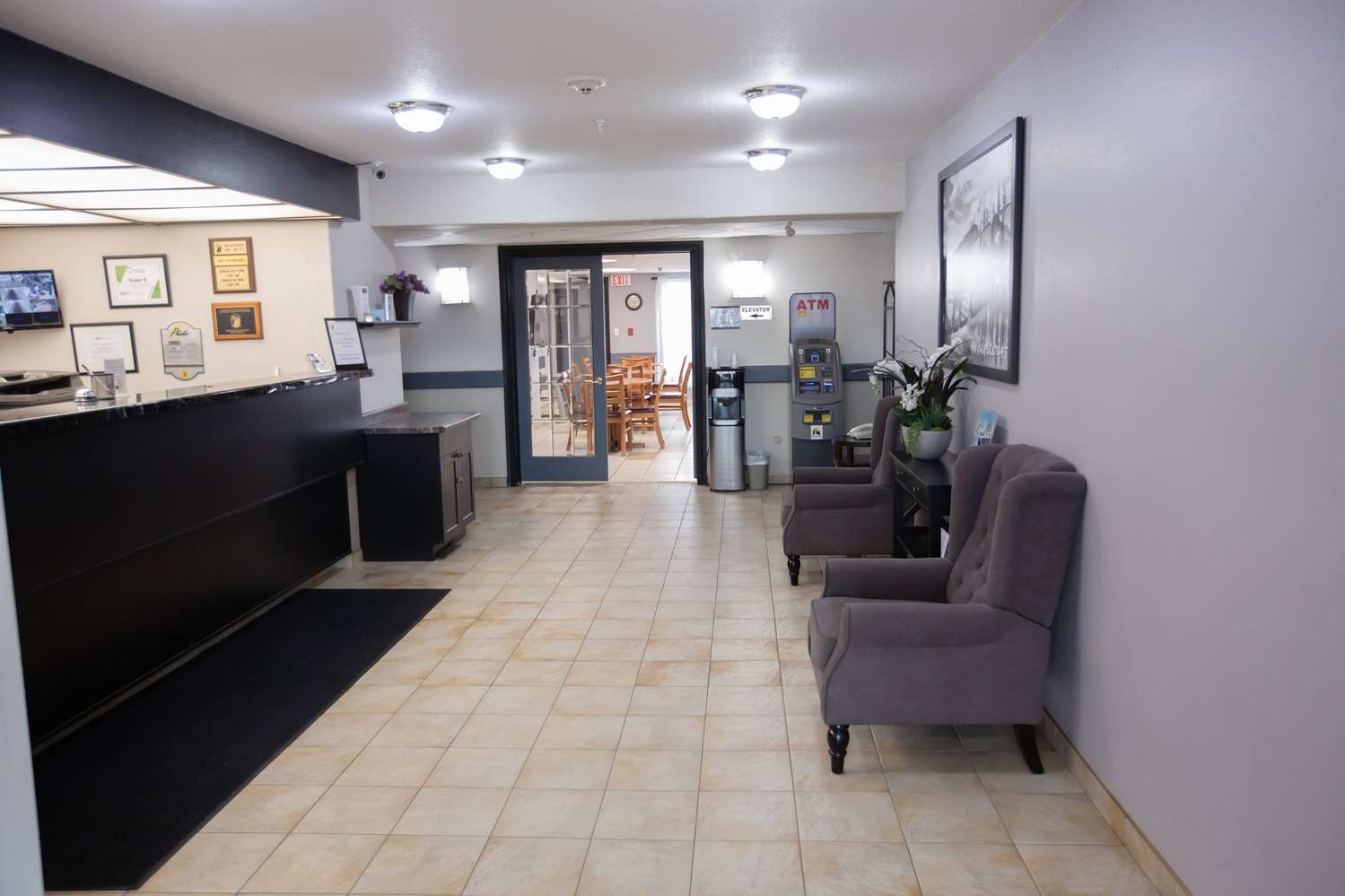 Super 8 by Wyndham Whitecourt 19/30