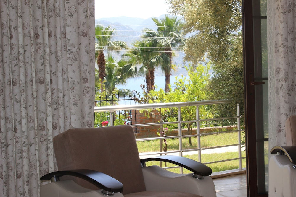 Portakal Hotel Selimiye 15/39