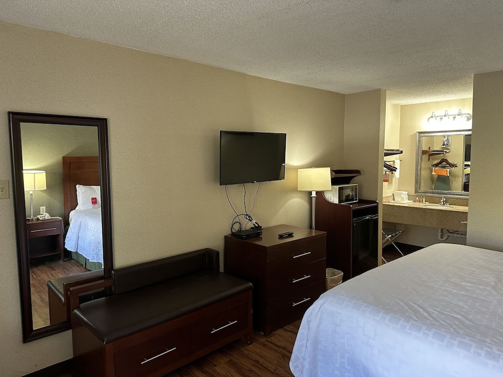 Econo Lodge Huntington - Barboursville University Area 18/34