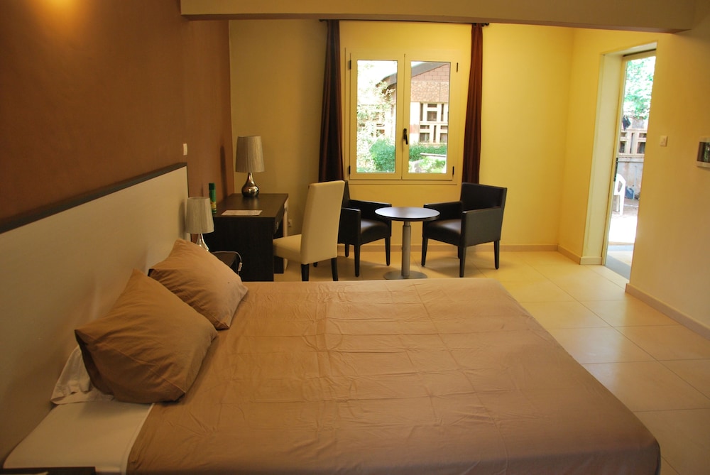 HOTEL TERMINUS 23/54