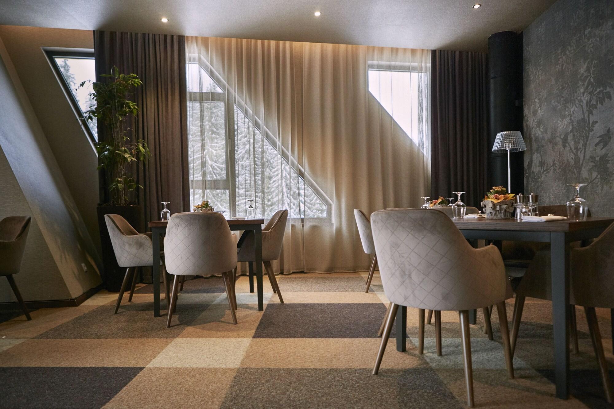 Posta Hotel Jasna 38/50