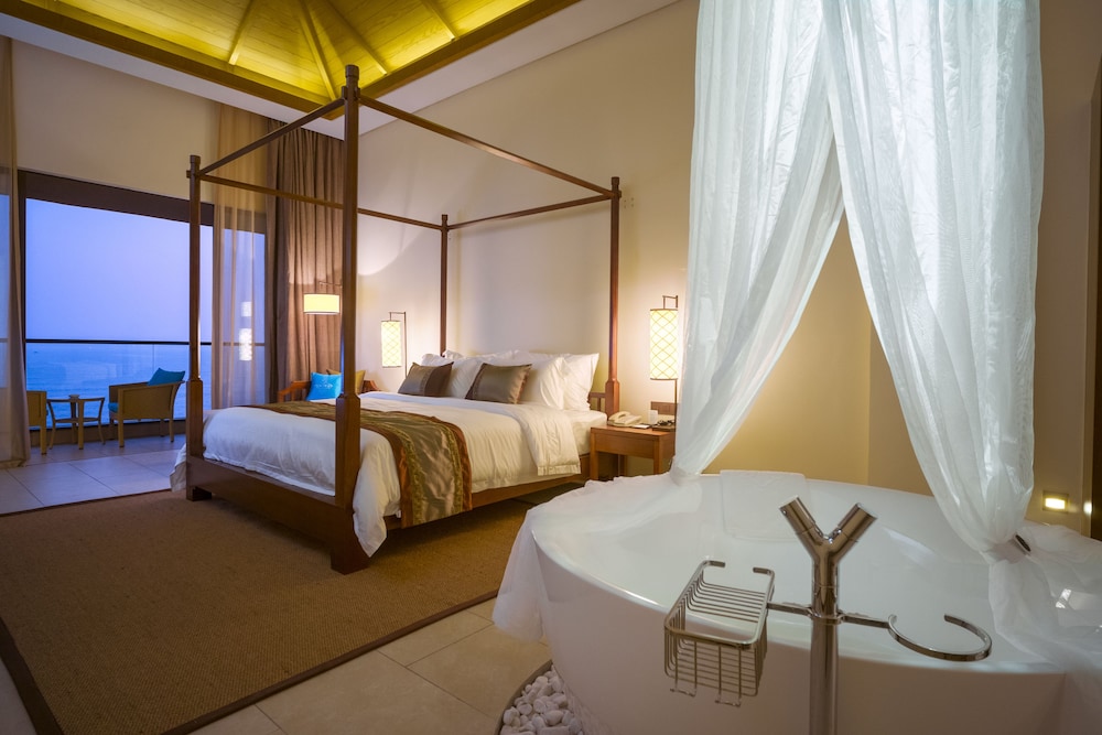 Wyndham Maoming 32/76