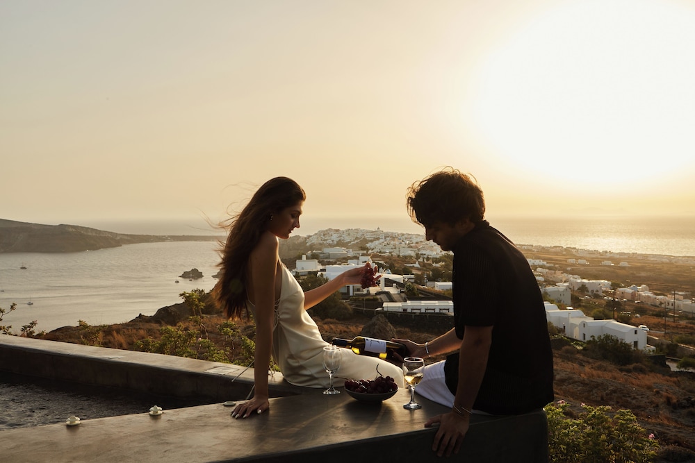270 Oia's View 31/50