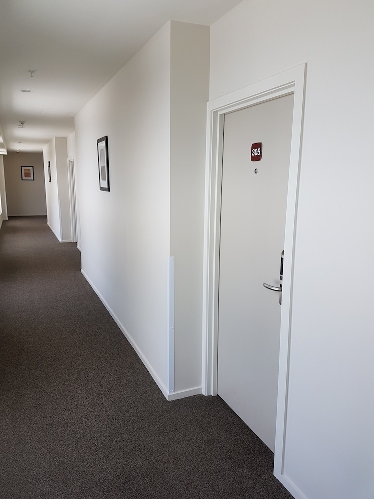 Ramada Suites by Wyndham Christchurch City 12/24