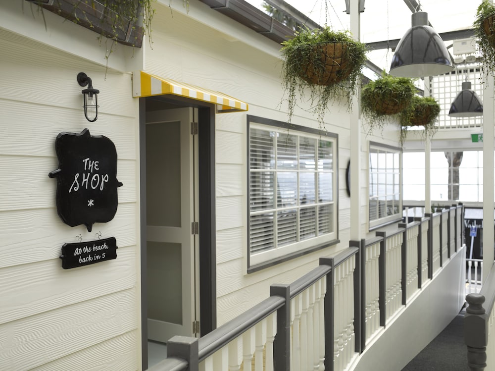 The Oyster Inn 1/42