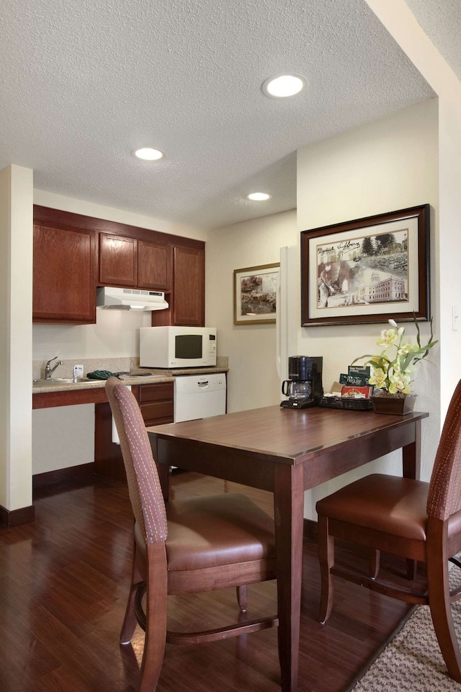 Homewood Suites by Hilton Wallingford-Meriden 31/44