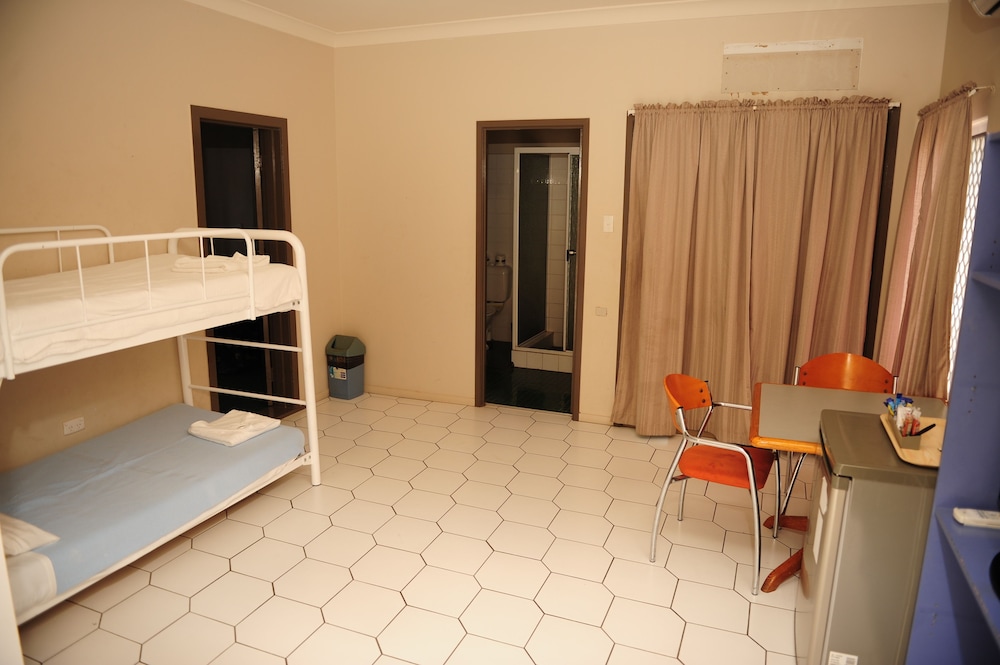 Allen Hotel 19/69