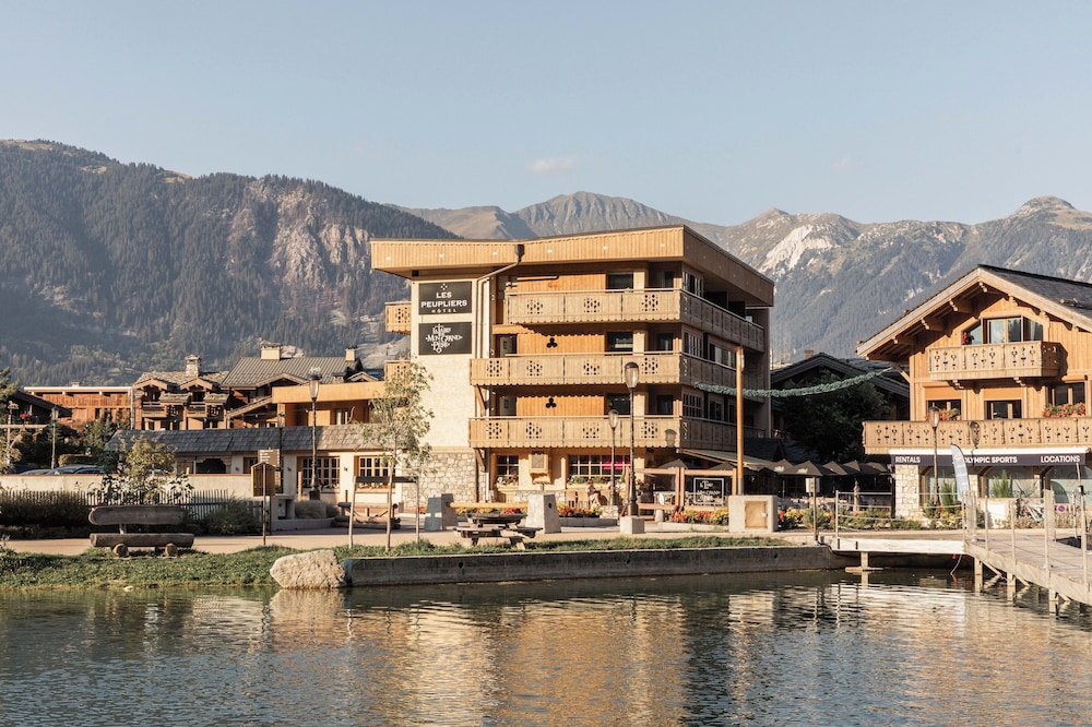 Les Peupliers Hotel 37/42