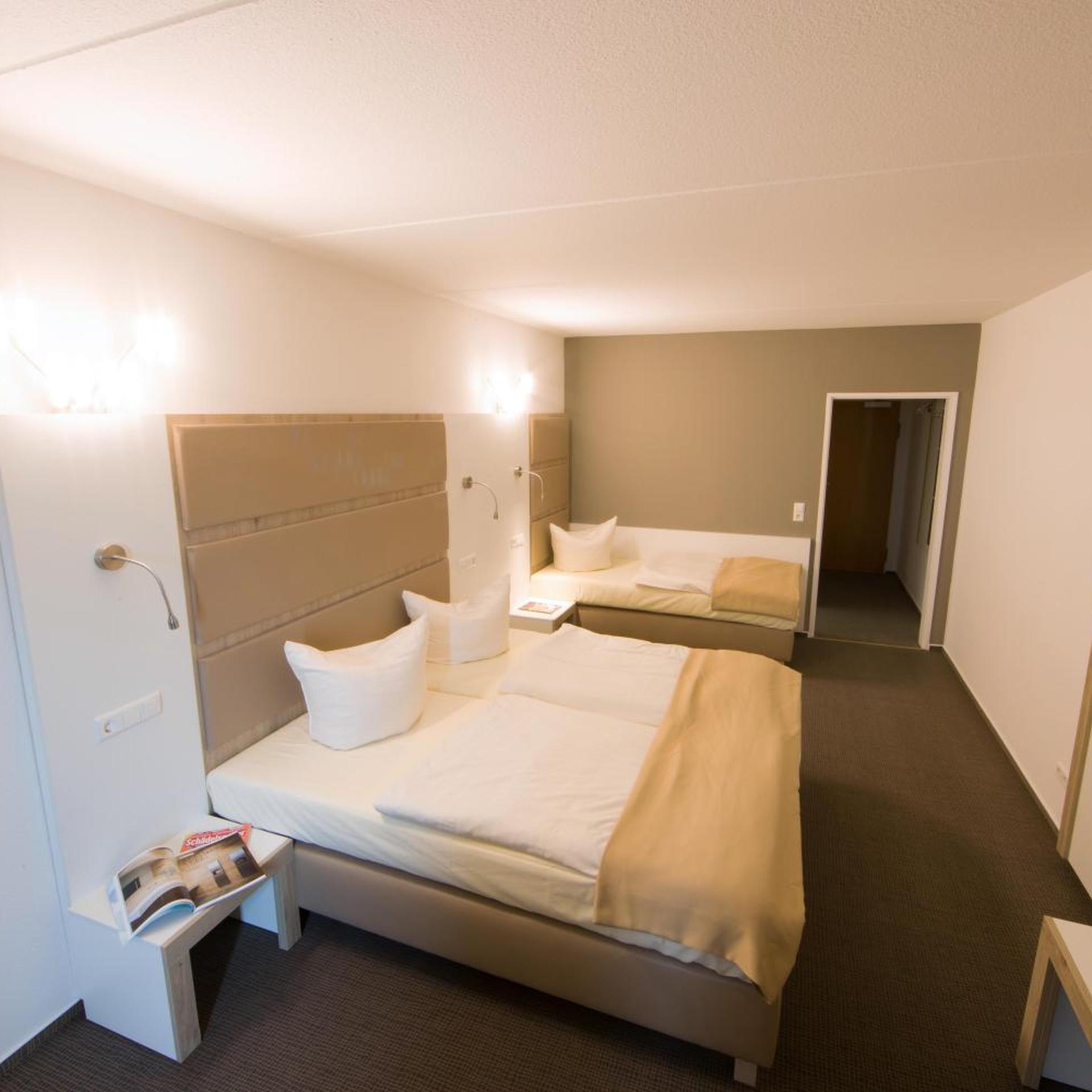 غرفة كومفورت ثلاثية، Confour Hotel 4/10