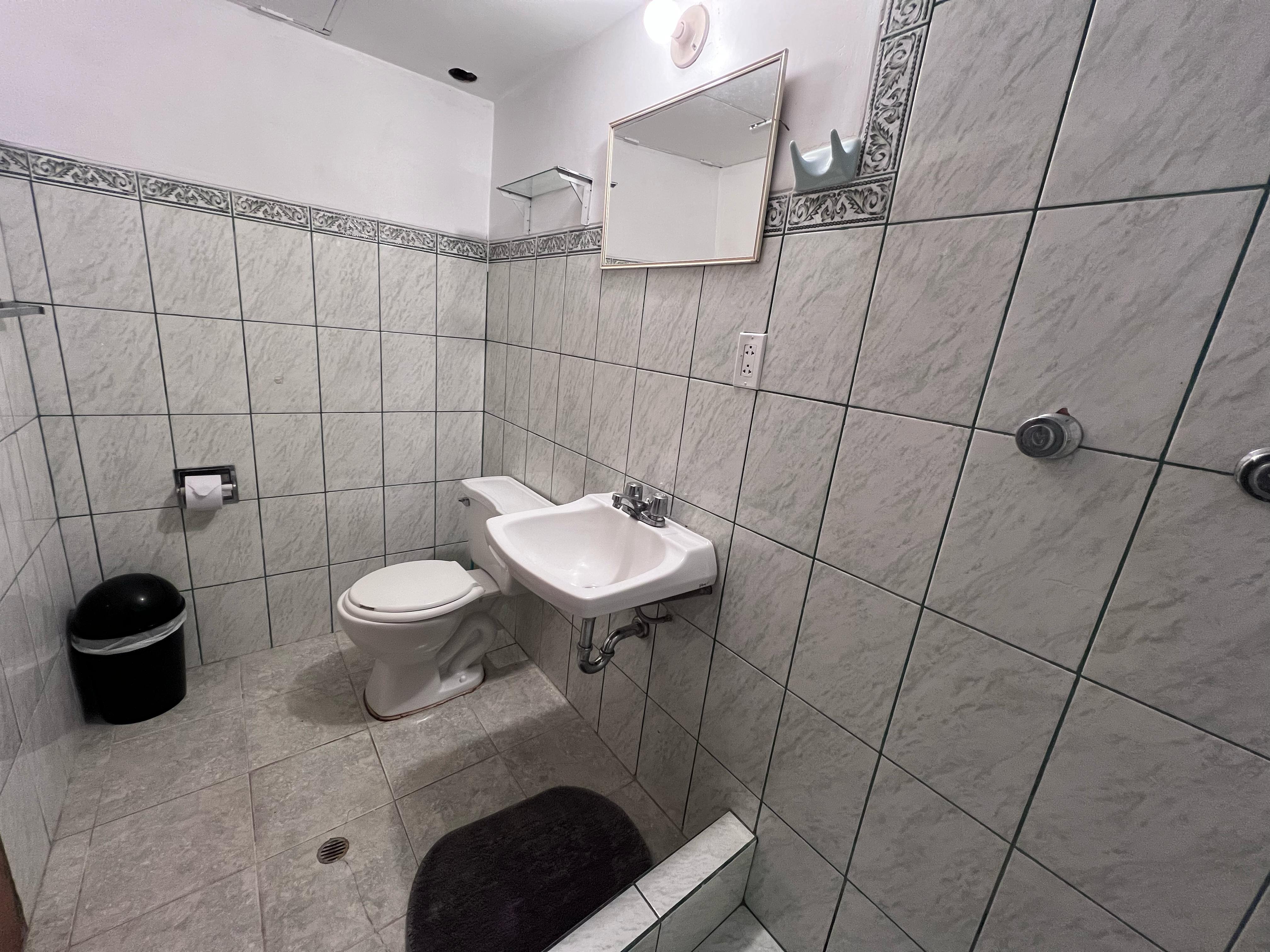 Eco Inn 48/50