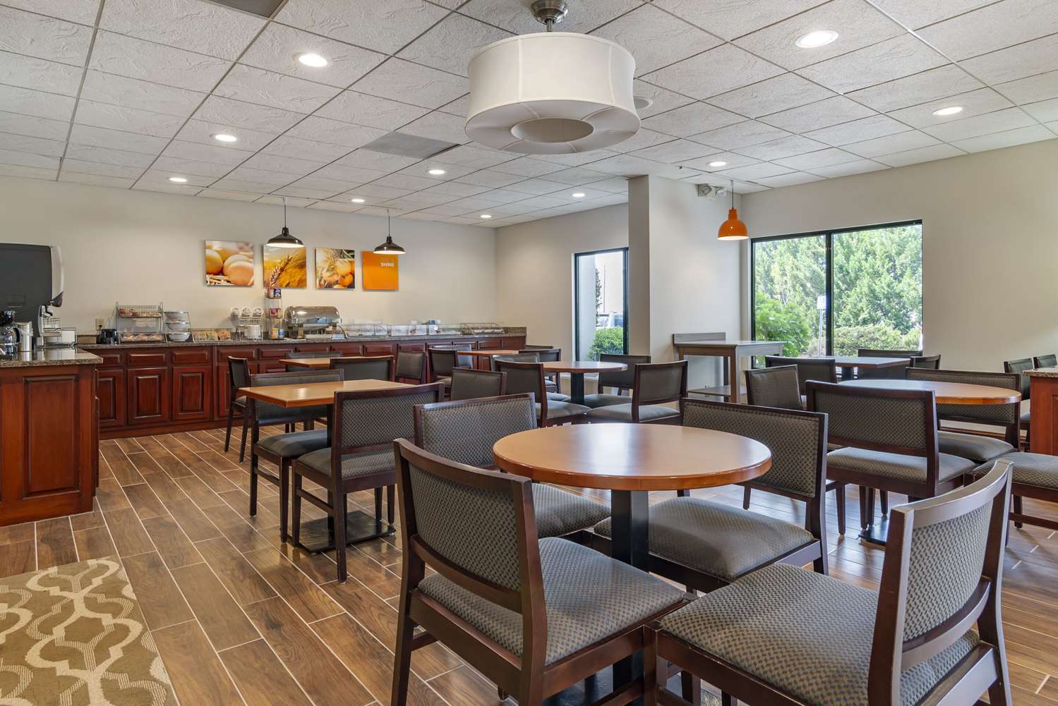 Comfort Inn & Suites Dahlonega University Area 8/10