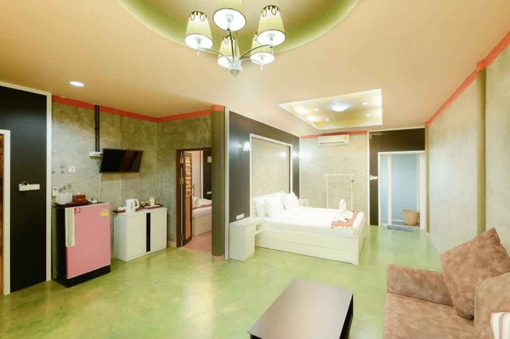 Riverpool Resort 28/50