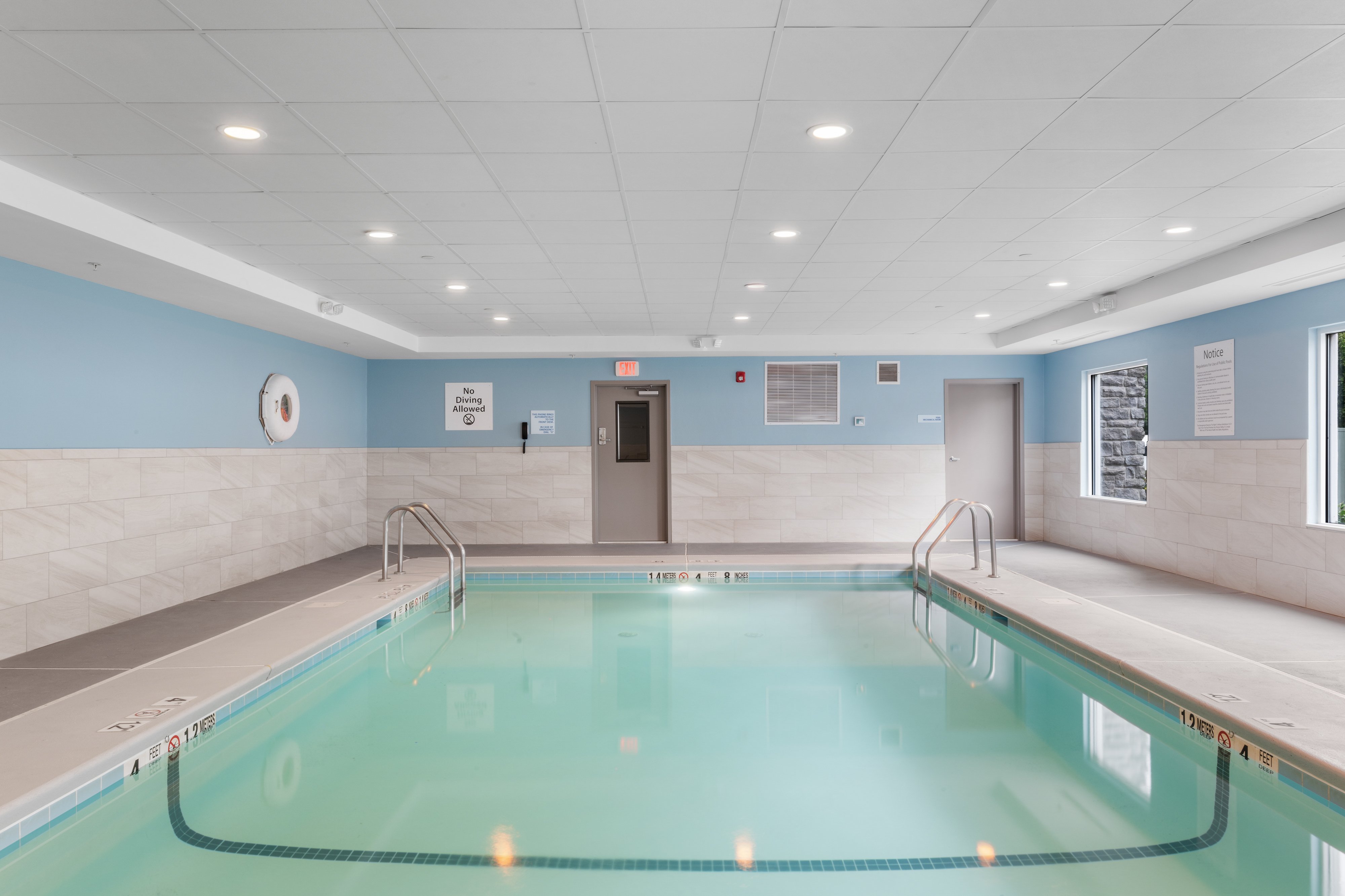 Holiday Inn Express Newington 23/50