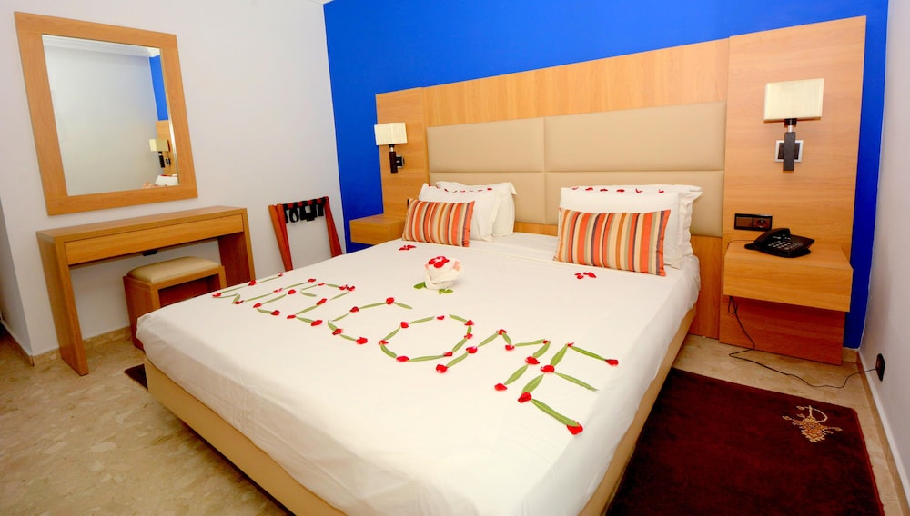 Hotel Oasis and Spa 17/50
