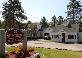Stonybrook Motel & Lodge 43/59