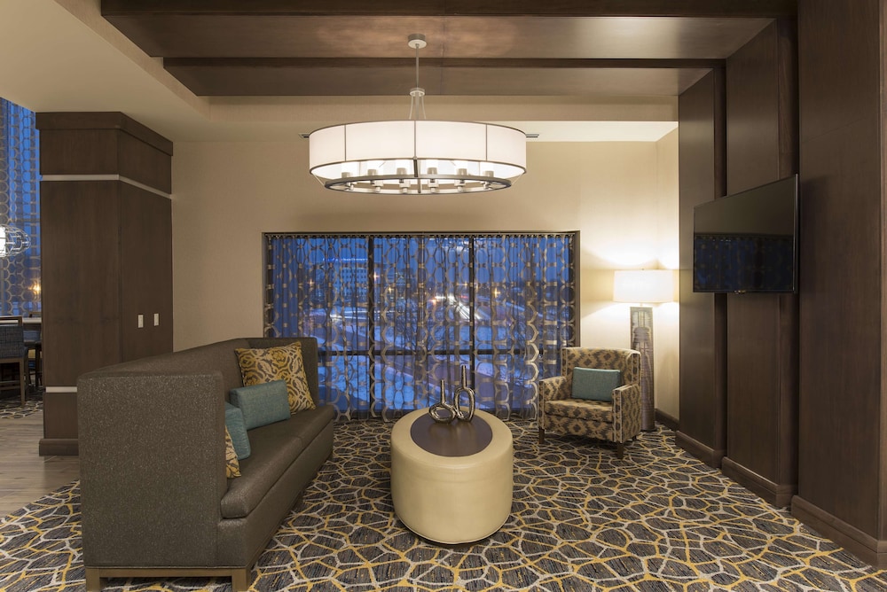 Hampton Inn and Suites Grand Rapids Downtown 35/61