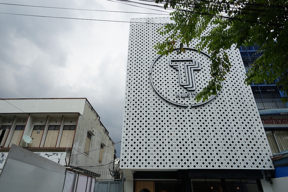 T Hostel at Victory Monument 4/46