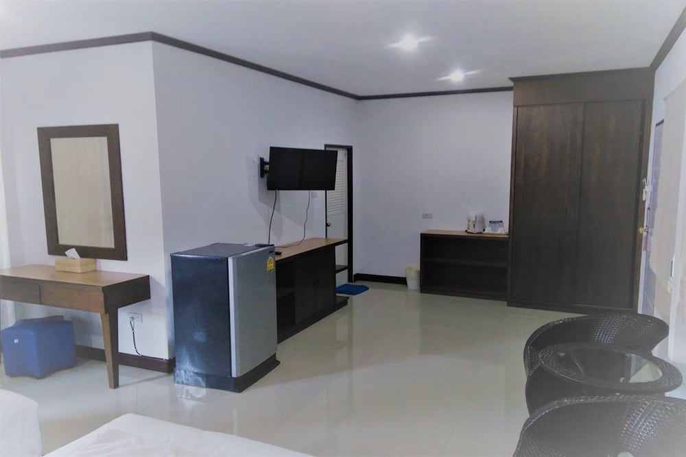 Panmanee Hotel 28/35