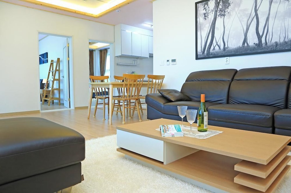 Dalja Pension 14/25
