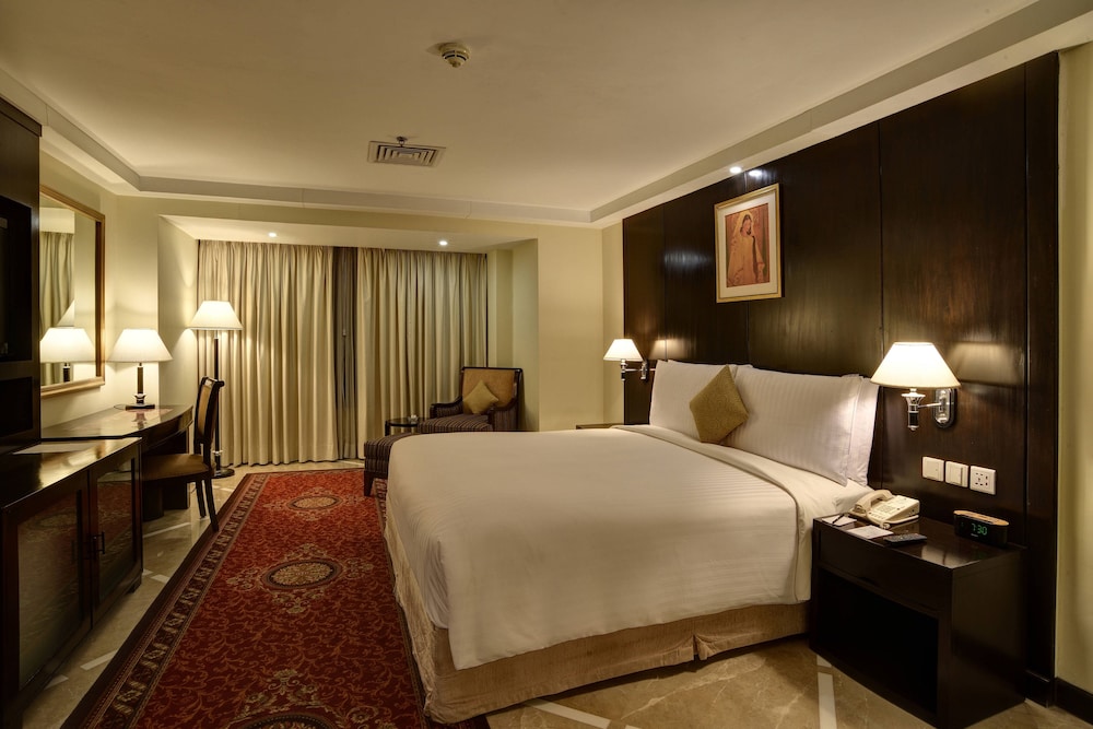 ISLAMABAD MARRIOTT HOTEL 7/15