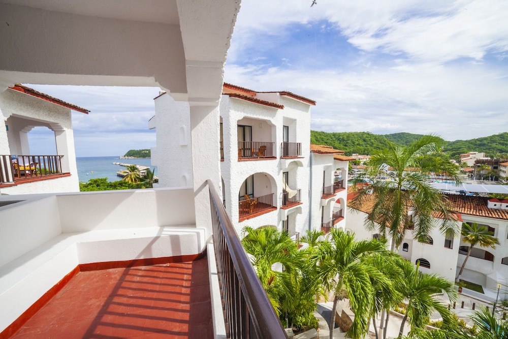 Marina Resort 6/70