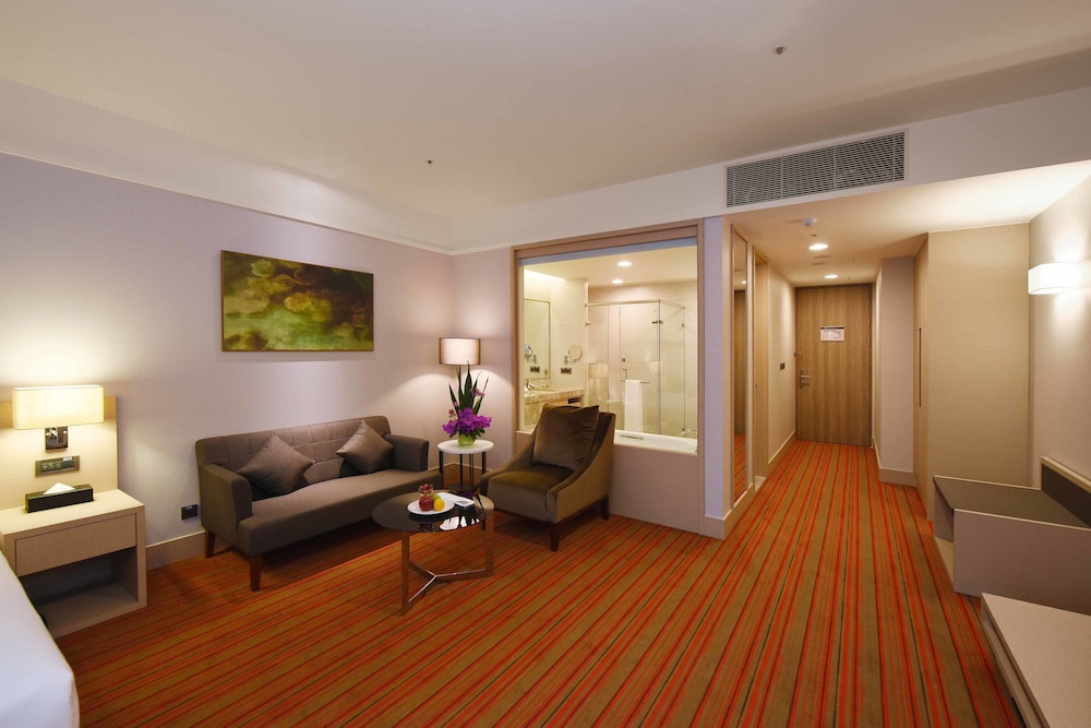 Fullon Hotel Taoyuan Airport Access Mrt A8 46/64