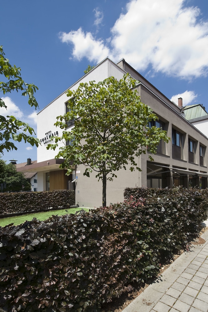 Hotel Thalmair 47/49