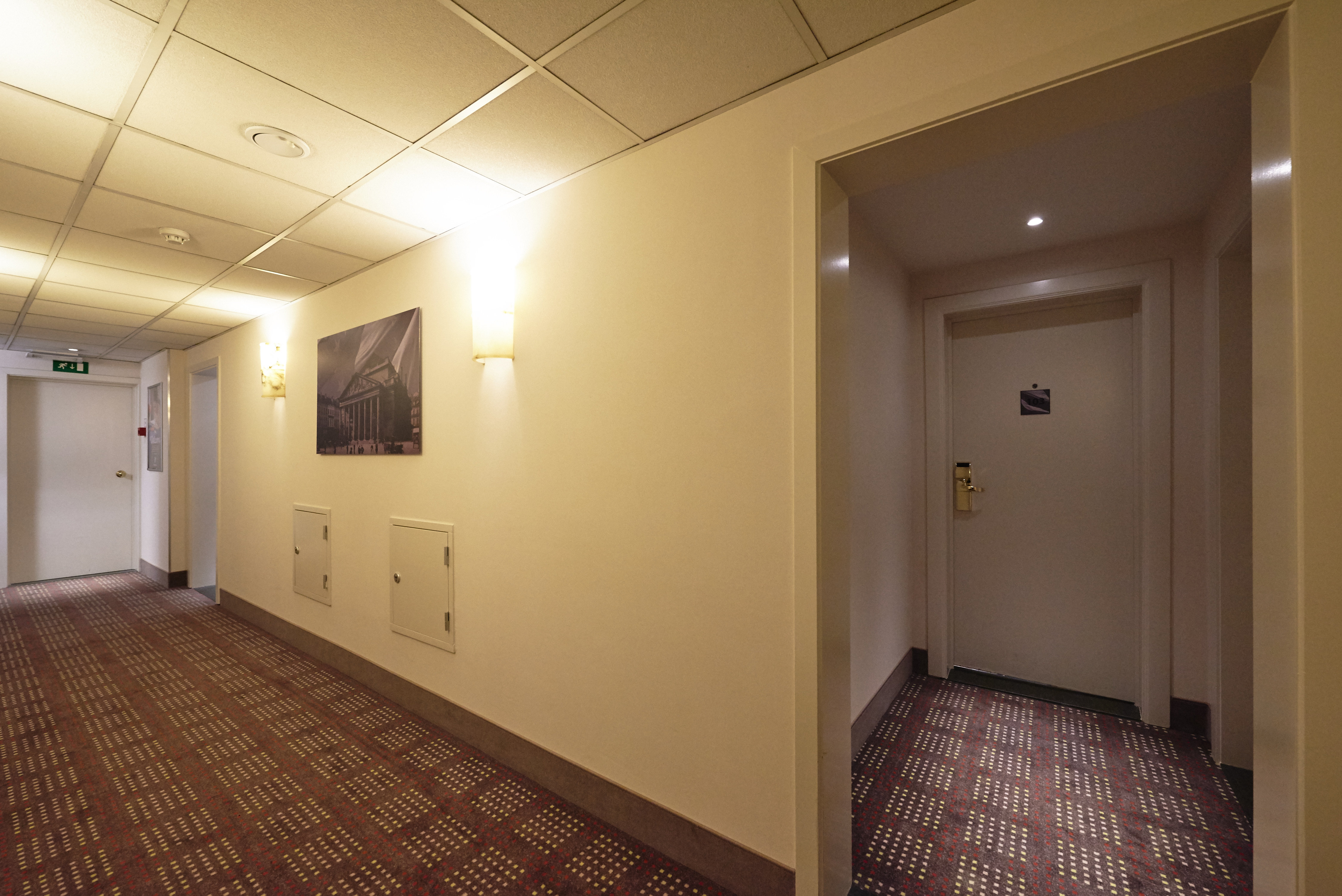 HOLIDAY INN BRUSSELS SCHUMAN 9/70