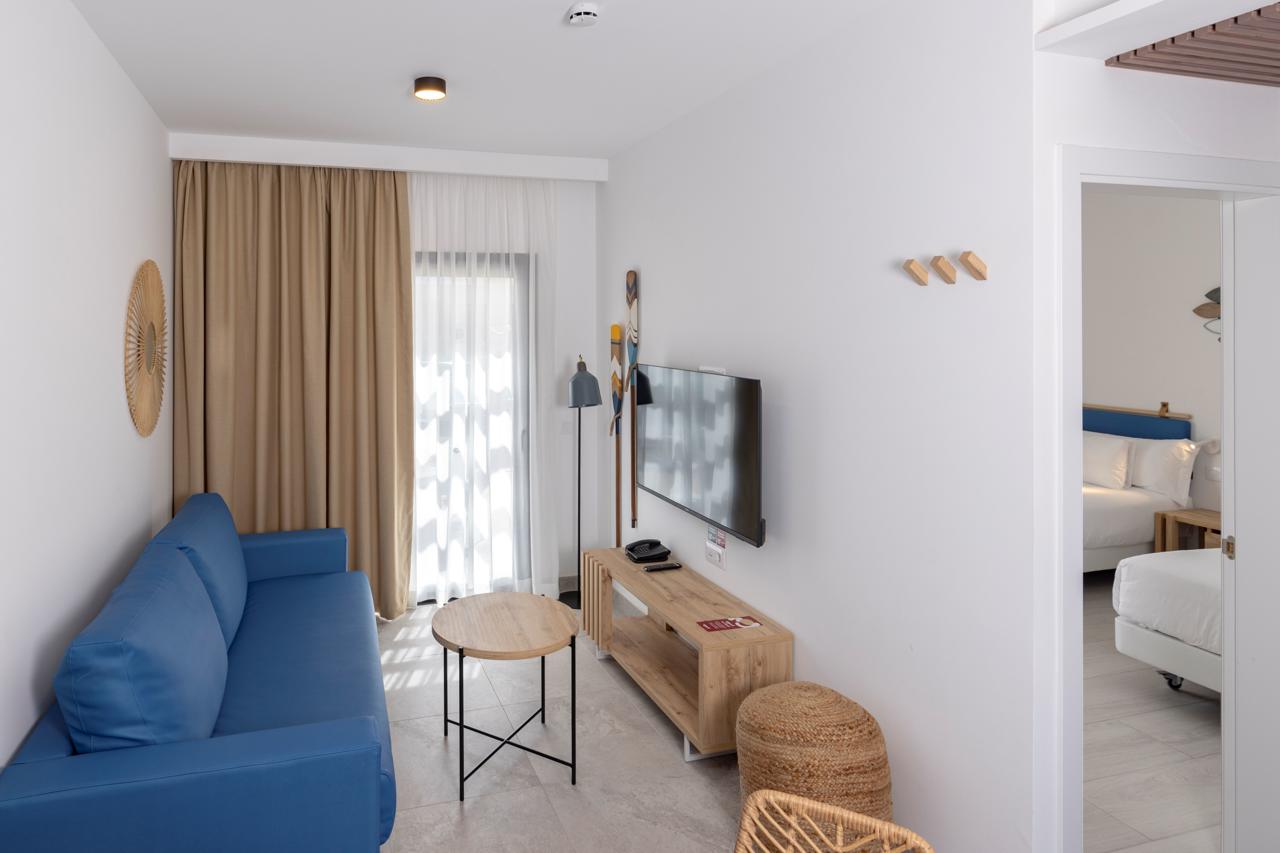 Esmeralda Cotillo Homes by LIVVO 53/79