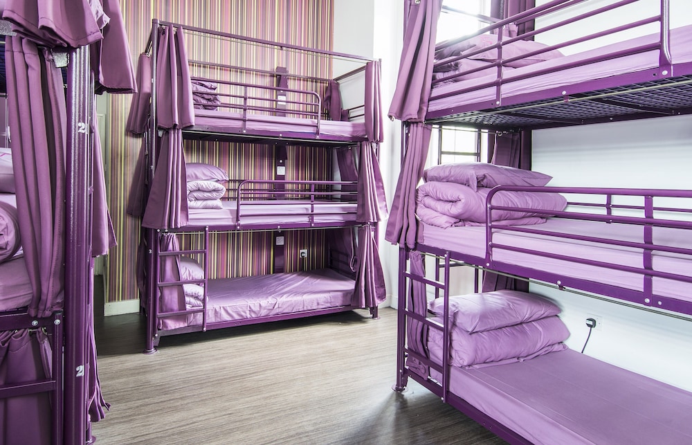 Safestay London Kensington Holland Park 8/27