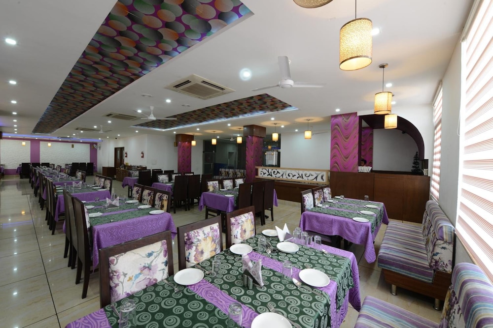 HEERALAL HOTEL 13/22