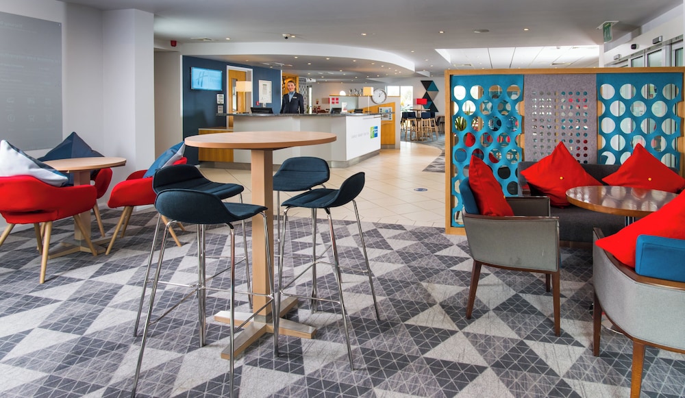 Holiday Inn Express Southampton West 36/64