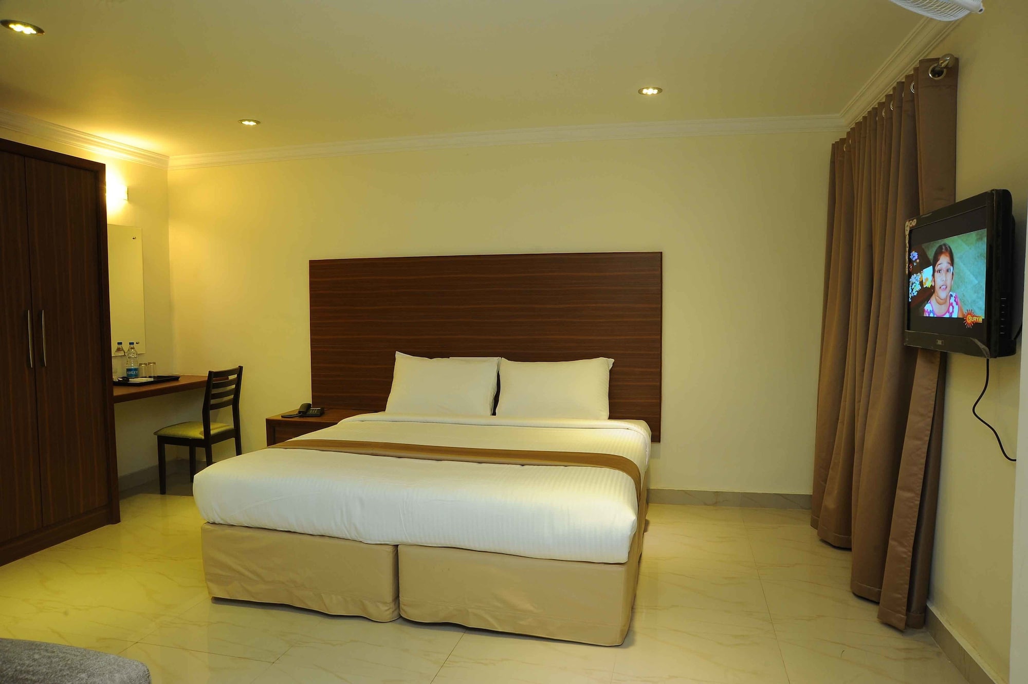 Double Bed