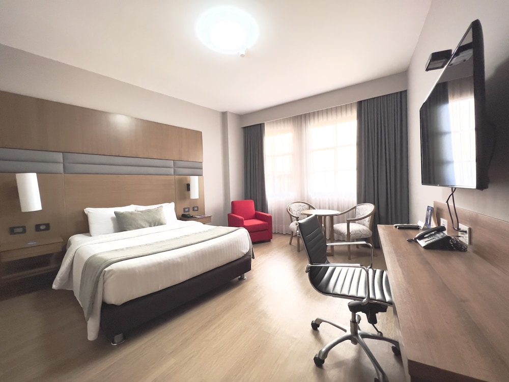 Hotel Dann Carlton Cali 25/64