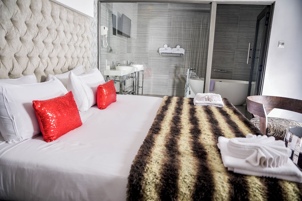 Staywell Hotels 10/34