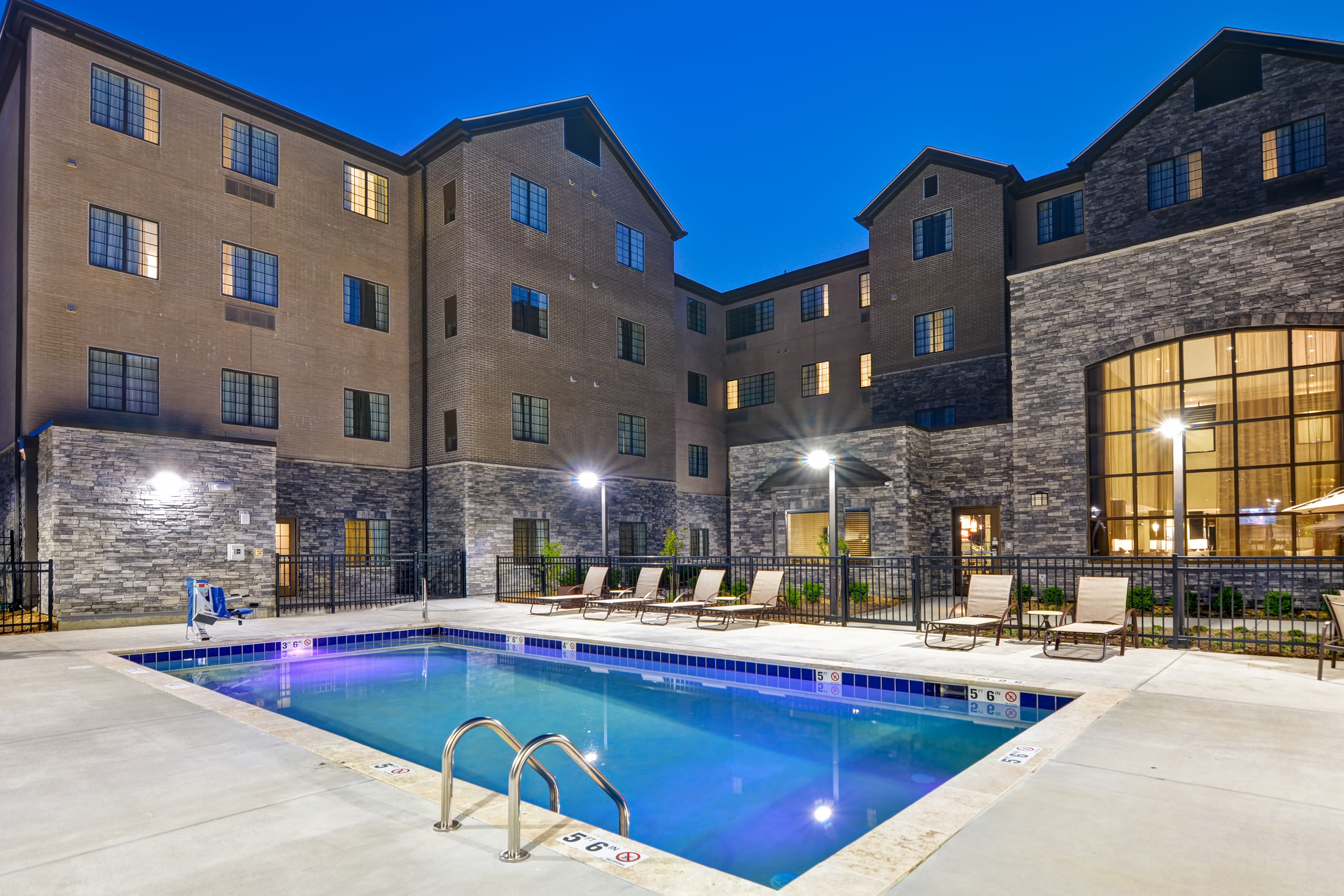 Staybridge Suites Mt. Juliet - Nashville Area 75/77
