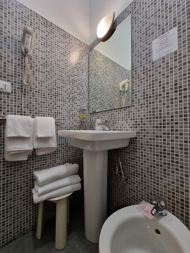 Hotel Astoria Torino 32/51