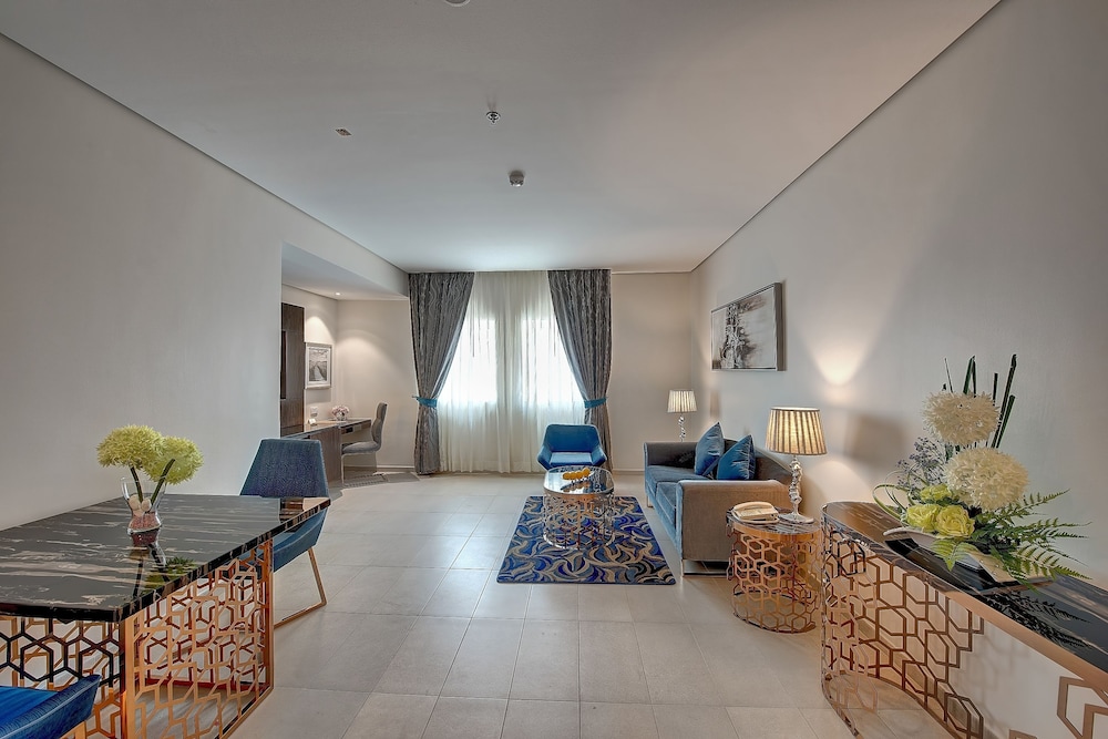 Omega Hotel Dubai 27/49