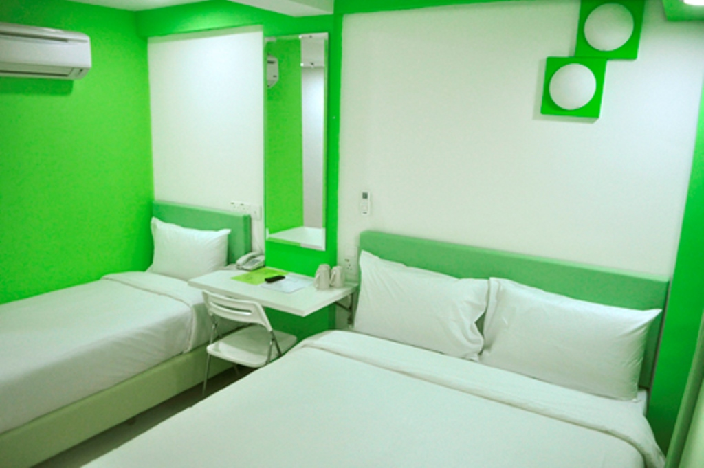 YY318 HOTEL 6/16