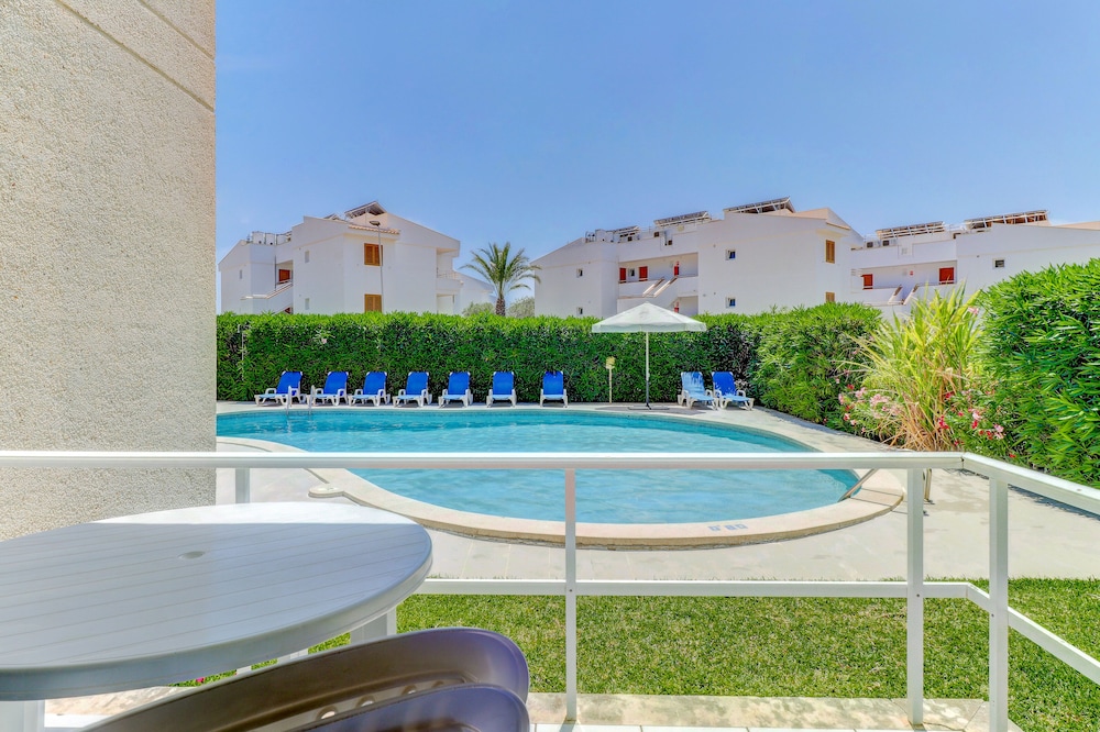 Llevant Apartamentos 23/37