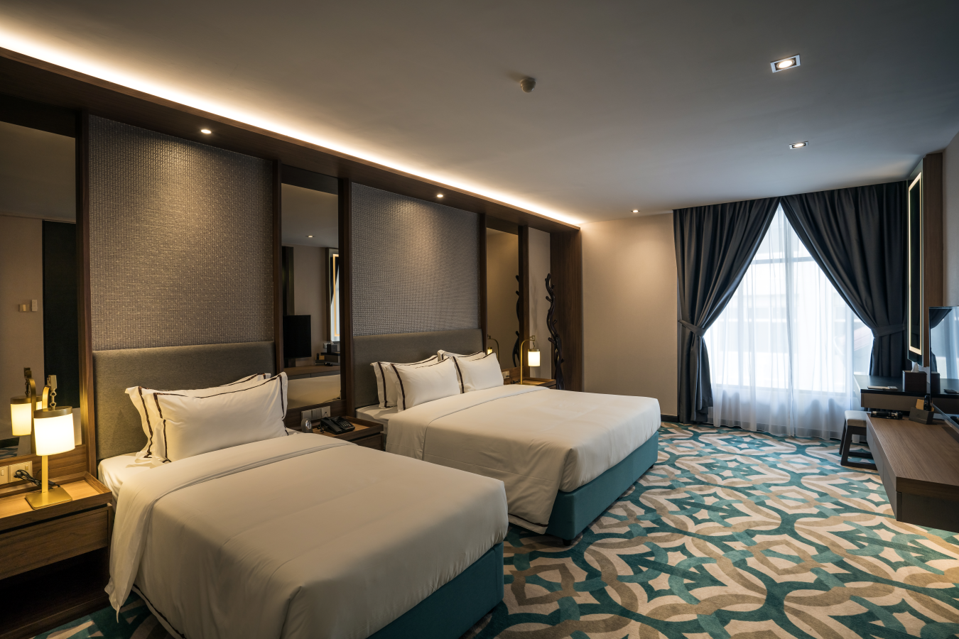 Premium, Suite, 1 King and 1 Single Beds