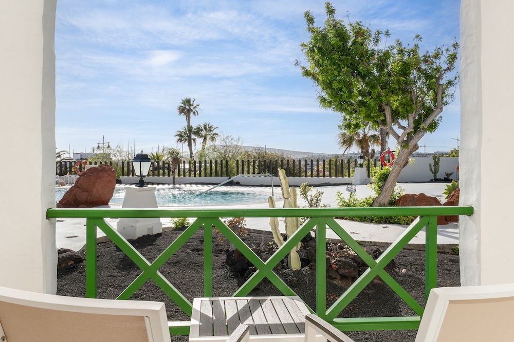 Hotel LIVVO Volcan Lanzarote 66/78