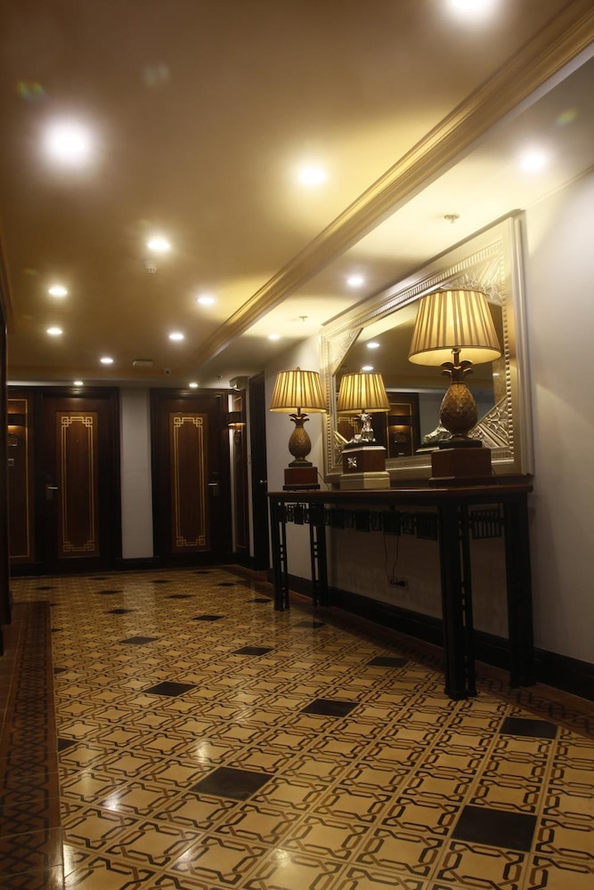 Herald Suites Polaris 43/49